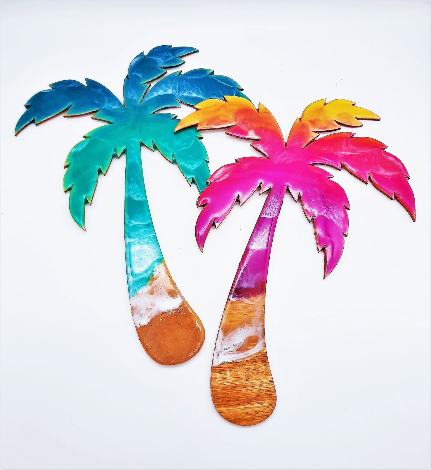 Starter Pack - 12 Pieces of Resin Coastal Beach Scenes on Wooden Cutouts