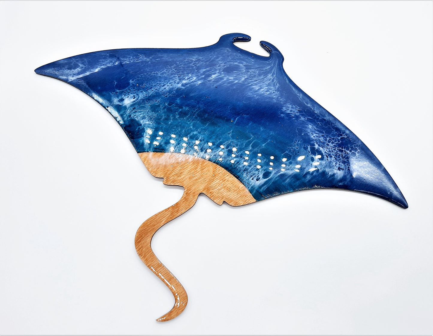 Resin & Wood Seascape Mantaray