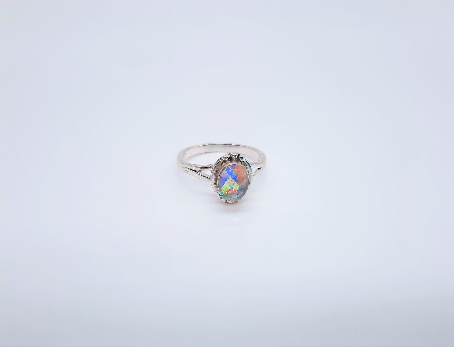 Handcrafted / Handmade Intricate Oval Design 925 Sterling Silver Iridescent Aurora Borealis Ring, Sealed with a Resin Dome
