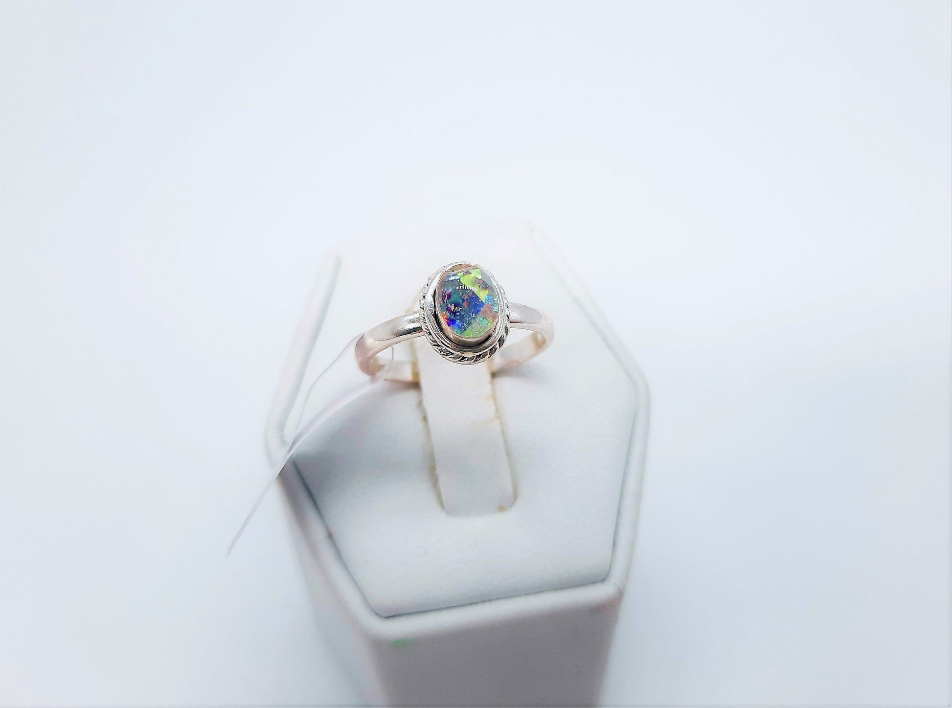 Handcrafted / Handmade Antiqued 925 Sterling Silver Ring, Twisted Rope Design, Iridescent Aurora Borealis, Domed with Holographic Resin