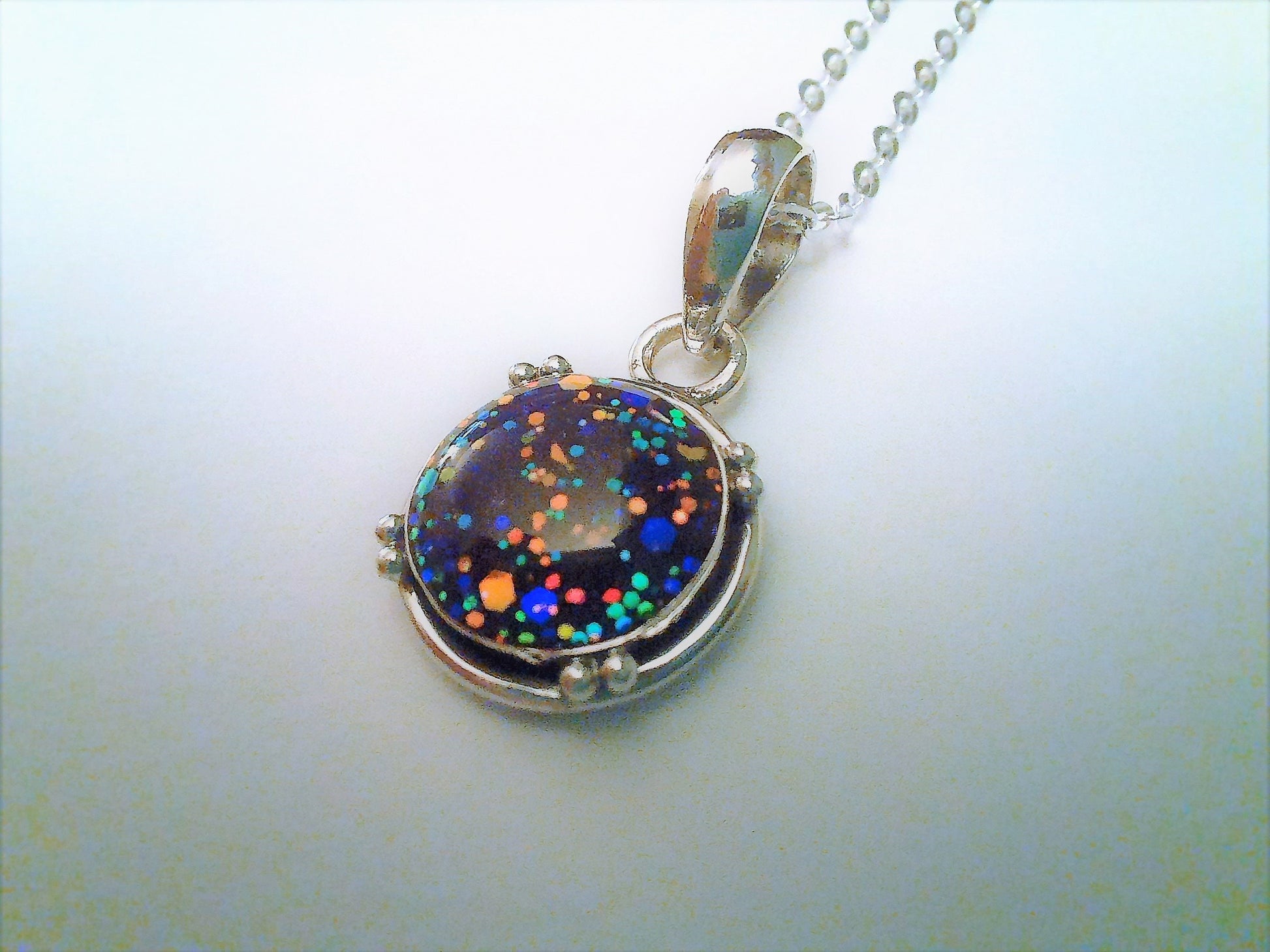 Handmade Purple Sparkle Resin Pendant Necklace / Made with Resin, Mica, Glitter, Holographic Powder and 925 Sterling Silver