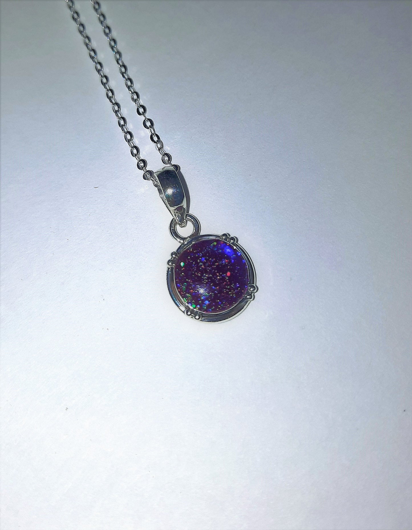 Handmade Purple Sparkle Resin Pendant Necklace / Made with Resin, Mica, Glitter, Holographic Powder and 925 Sterling Silver