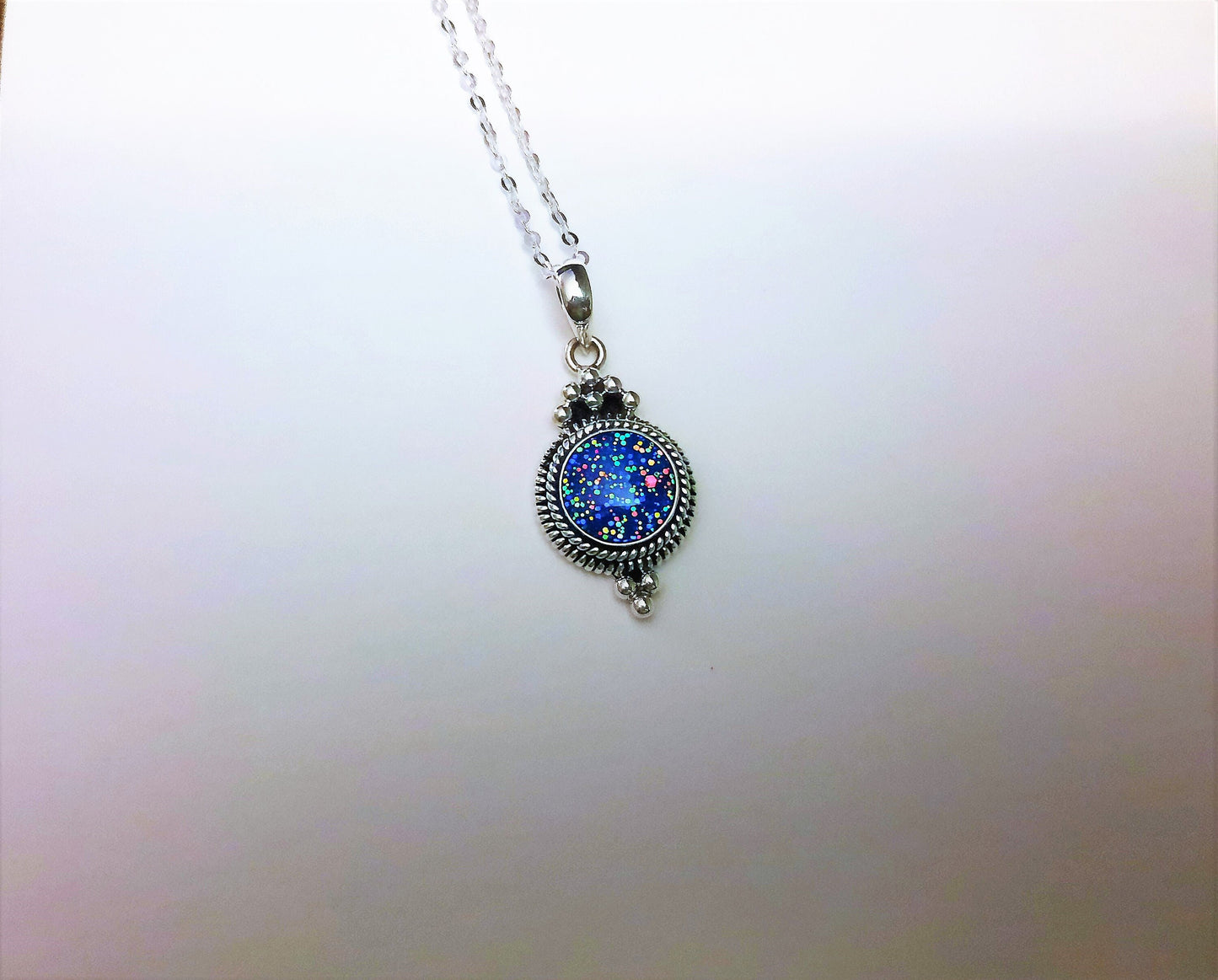 Handmade Dark Blue Sparkle Resin Pendant Necklace / Made with Resin, Mica, Glitter, Holographic Powder and 925 Sterling Silver