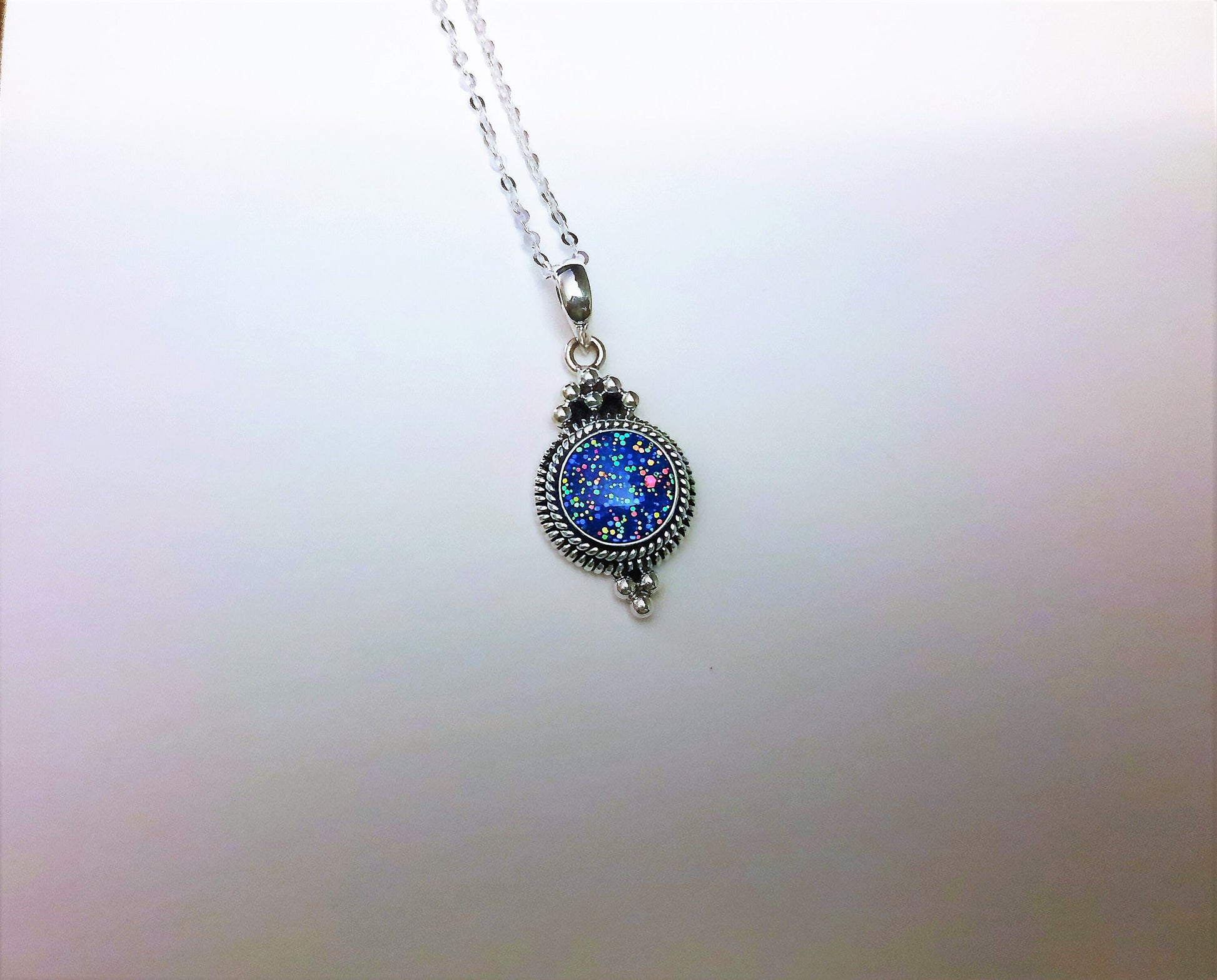 Handmade Dark Blue Sparkle Resin Pendant Necklace / Made with Resin, Mica, Glitter, Holographic Powder and 925 Sterling Silver