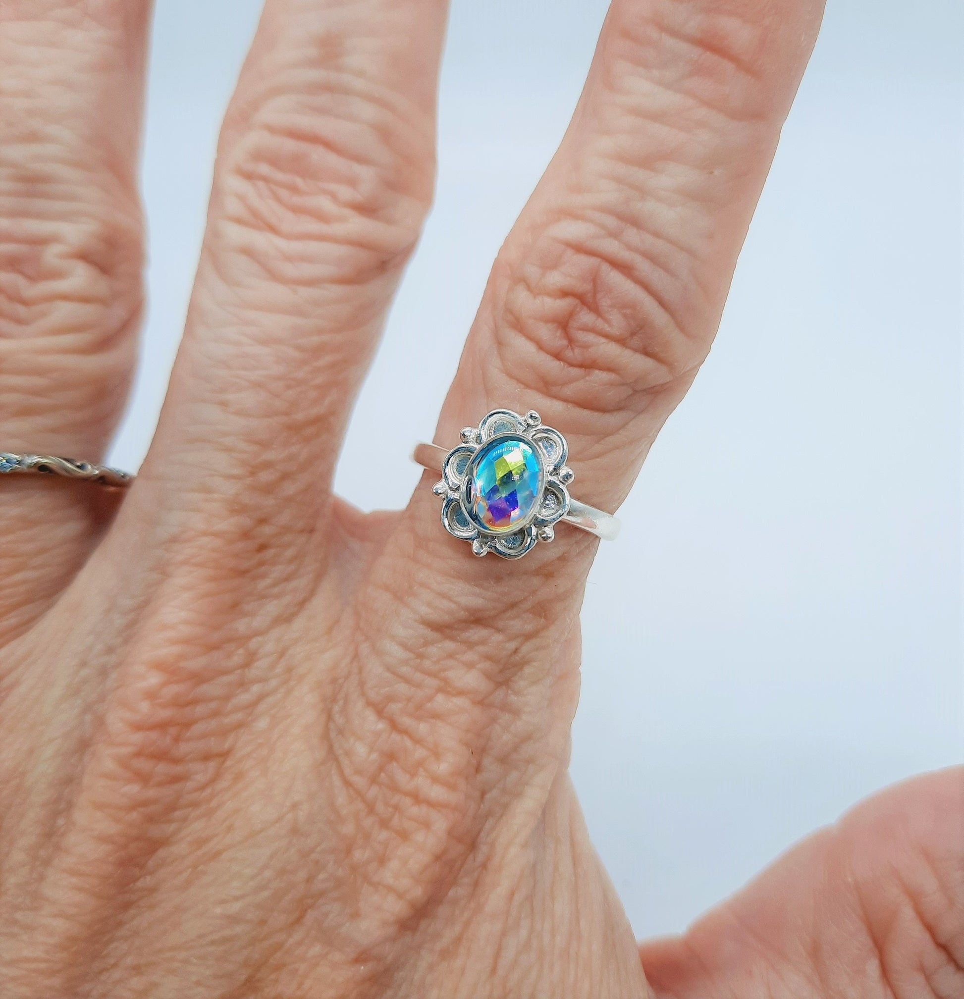 Handcrafted / Handmade Intricate Oval Flower Design 925 Sterling Silver Iridescent Aurora Borealis Ring, Sealed w/ a Holographic  Resin Dome