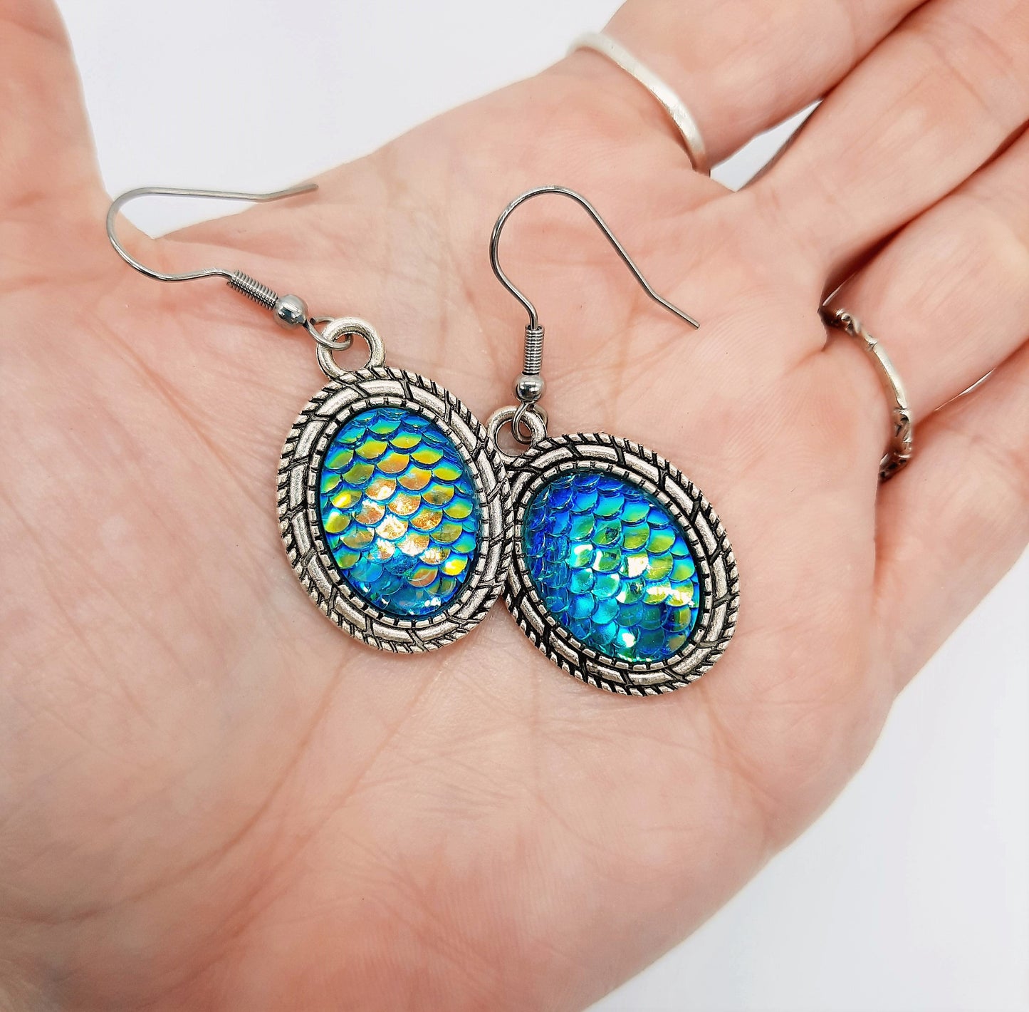 Blue Iridescent Oval Mermaid Scale / Dragon Scale / Fish Scale Jewelry Set / Antique Tibetan Look / Dangle Earrings and Pendant Necklace Set