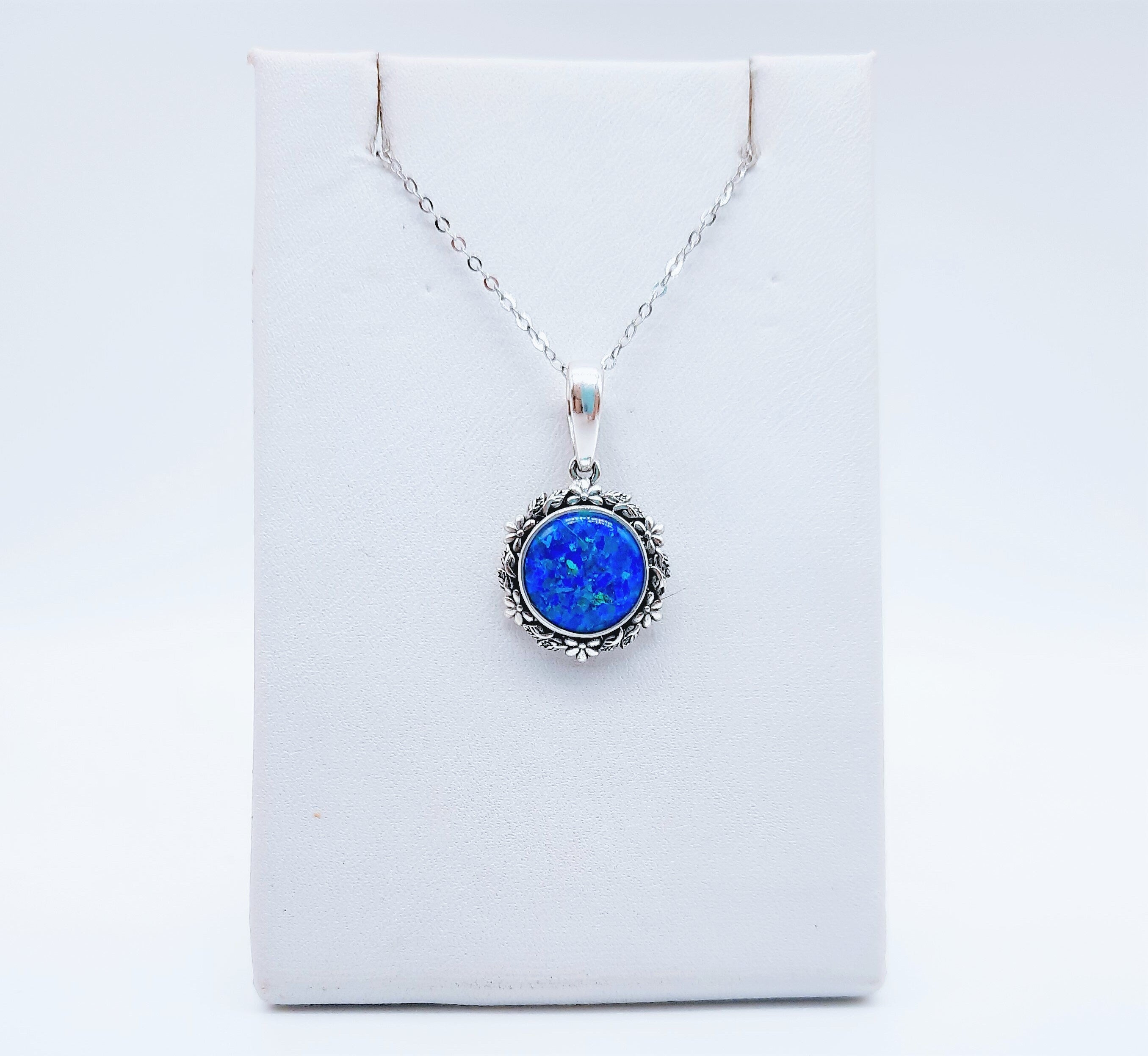 Purple Haze opal pendant round - Handmade jewelry made from opal and wood –  Wood all Good