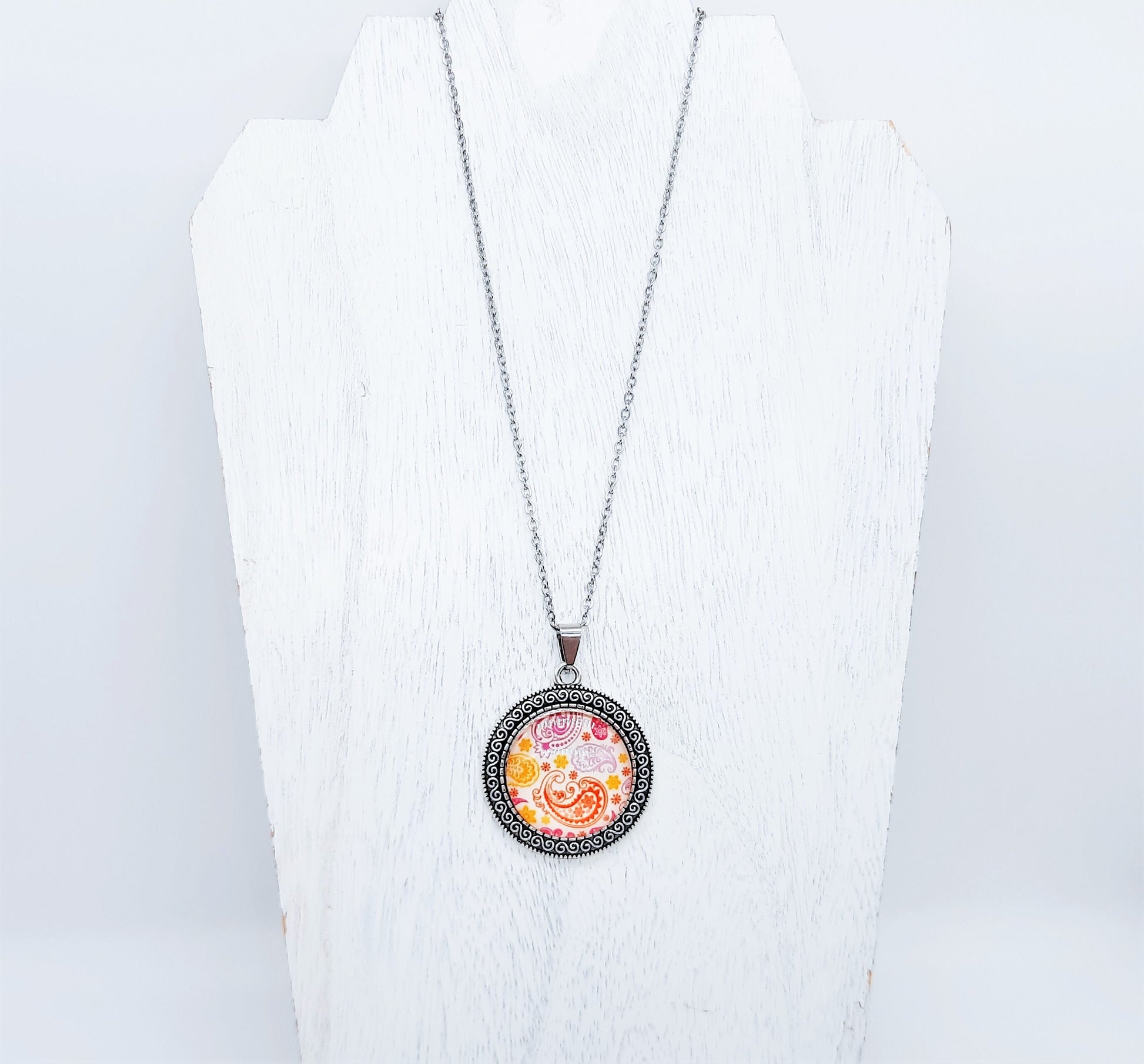 Paisley Glass Cabochon and Metal Pendant Necklace