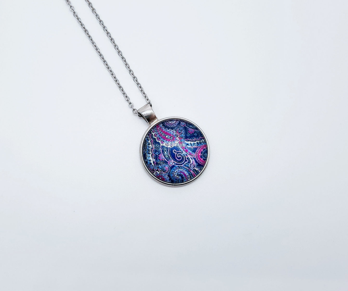 Paisley Glass Cabochon and Metal Pendant Necklace