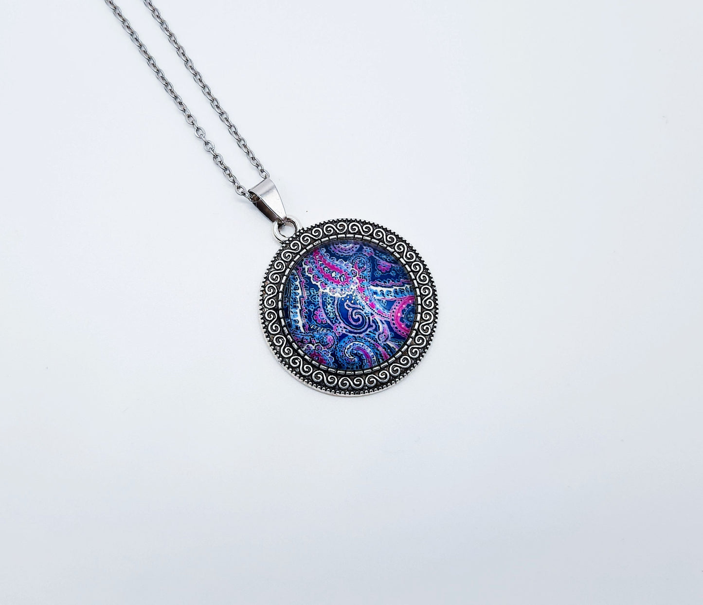 Paisley Glass Cabochon and Metal Pendant Necklace