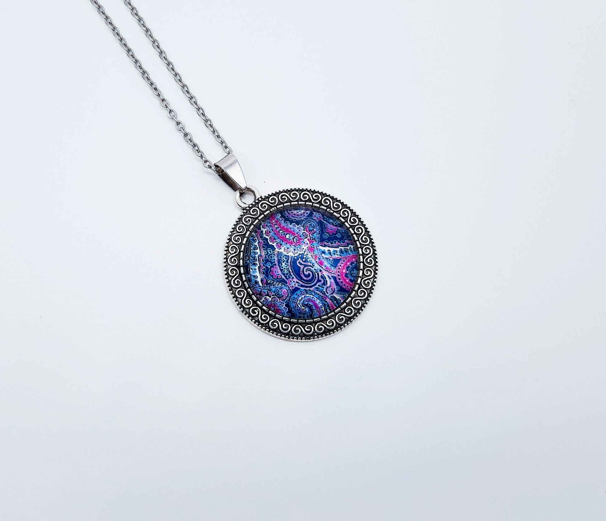 Paisley Glass Cabochon and Metal Pendant Necklace