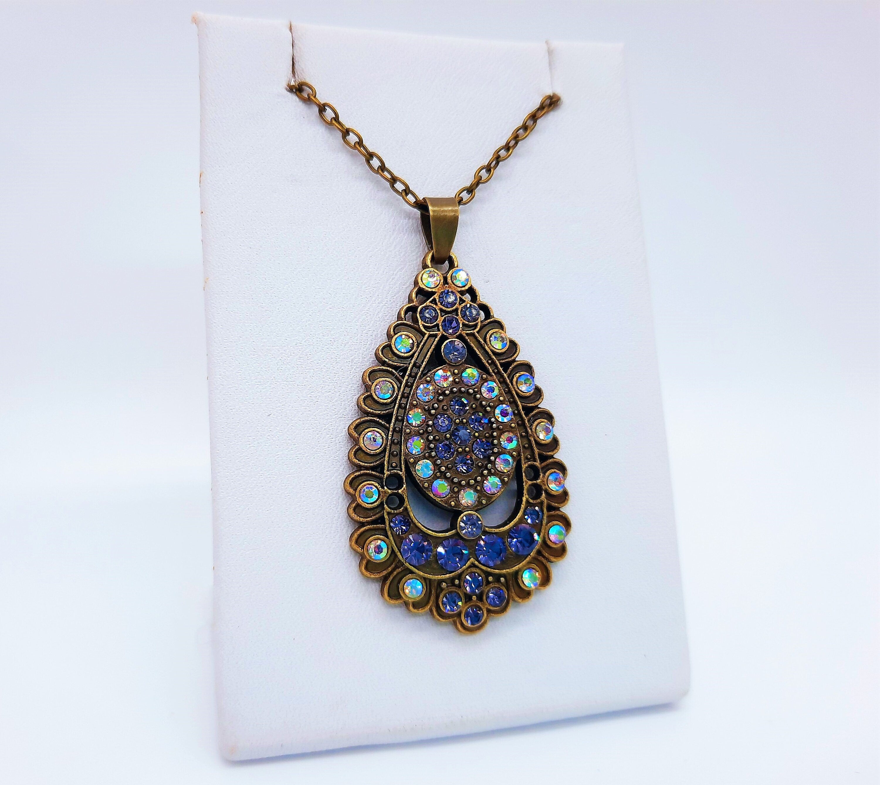 Vintage Stunning Ornate outlet Gemstone Teardrop Necklace